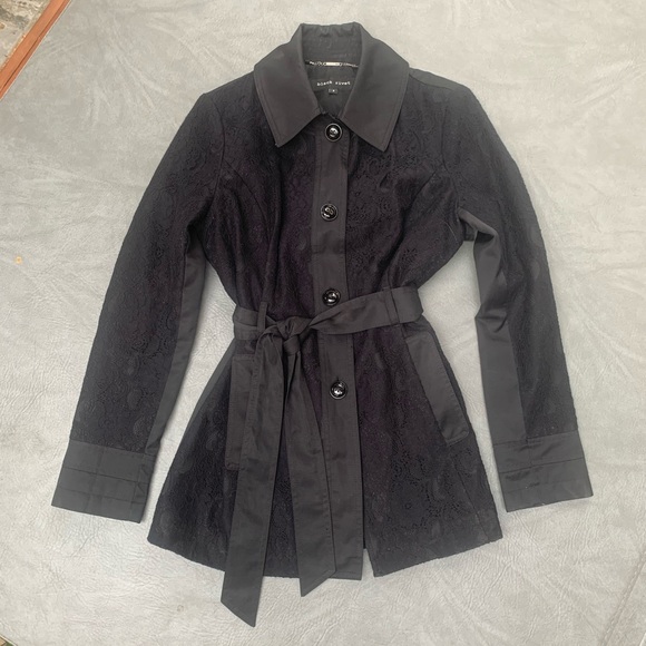 Lightweight Black Lace Belted Jacket - Picture 1 of 4